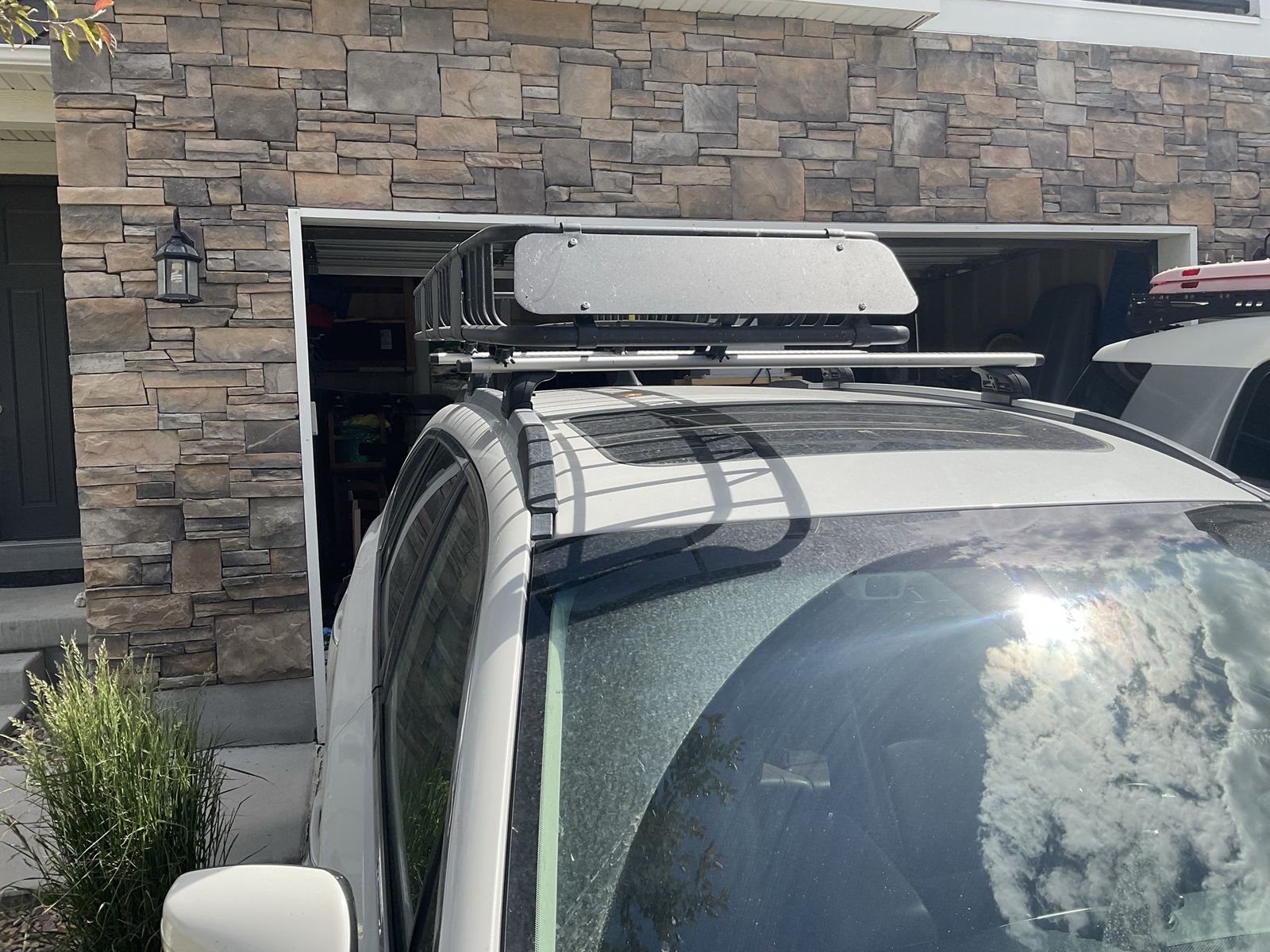 Arksen 84” rooftop carrier
