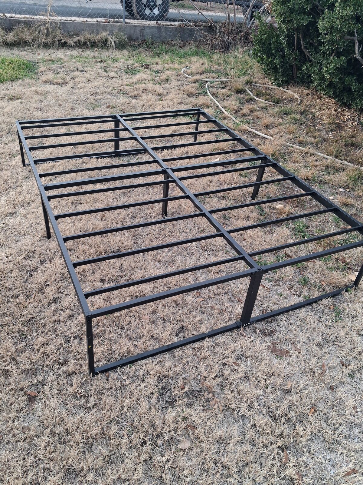 queen sized platform bed frame