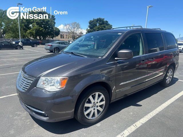 2016 Chrysler Town and Country Touring