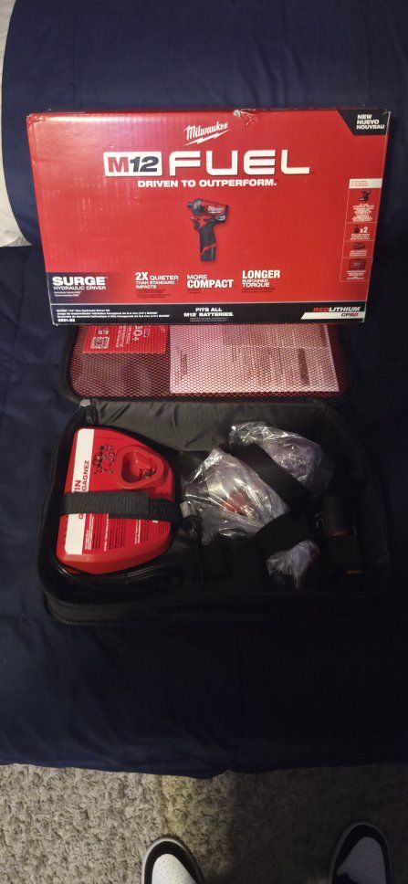 Milwaukee M12 FUEL SURGE 1/4" Hex Hydraulic Driver Kit 2551-22 Brushless Power Tool
