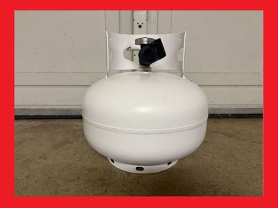 FULL- 2.1 gallon 11lb SQUATTY Propane LP Gas Cylinder / Tank for BBQ, Grill, Fire Pits, Patio Heaters, Trailers, RVs, Camping