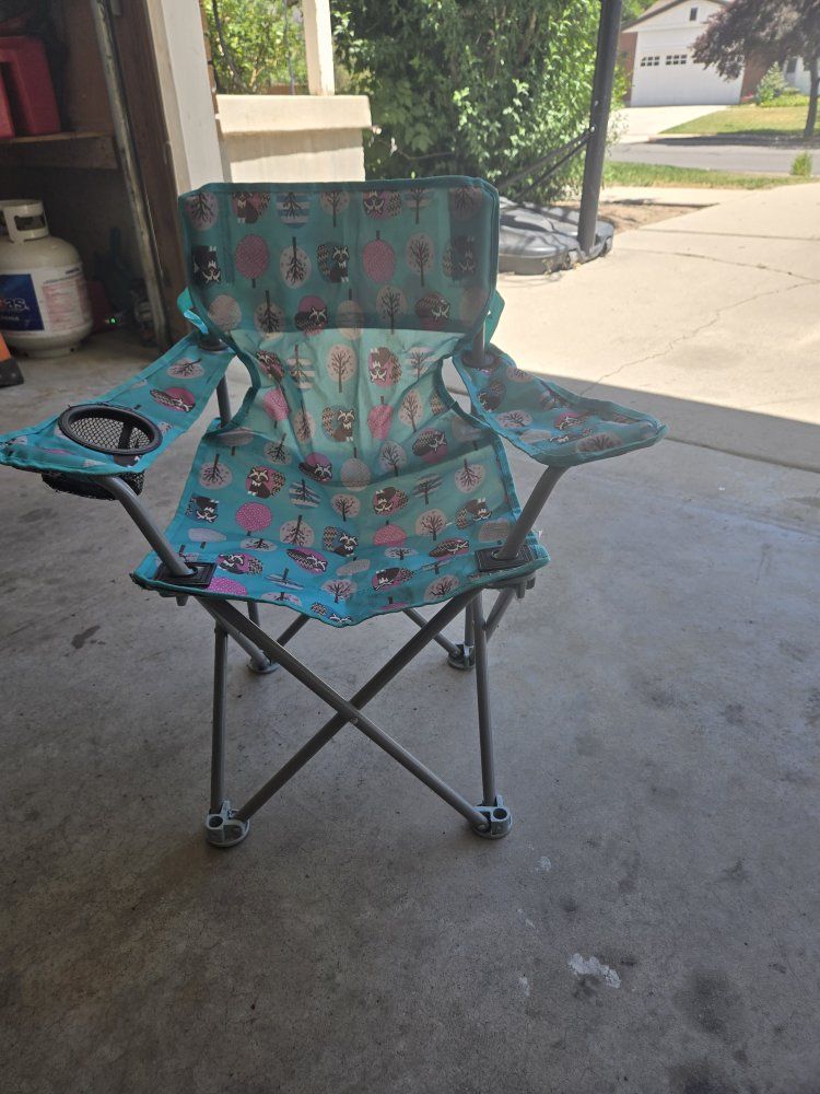 Mini folding chair