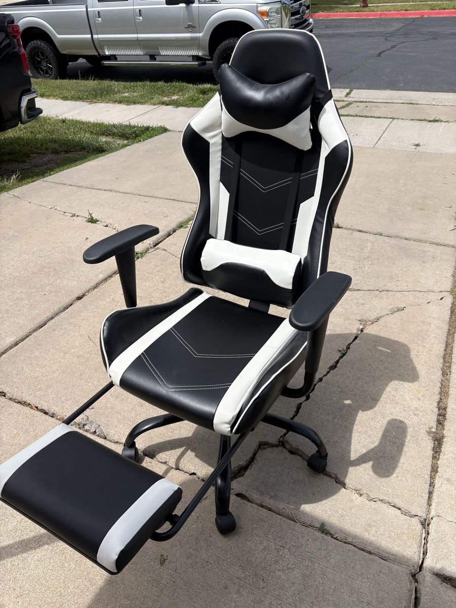 Office Chair w/leg rest