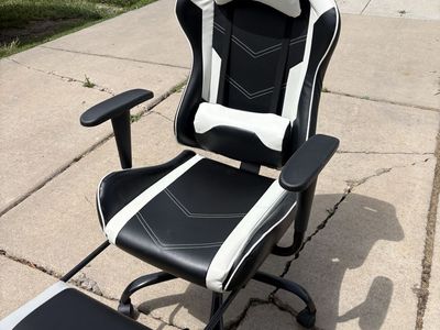 Office Chair w/leg rest