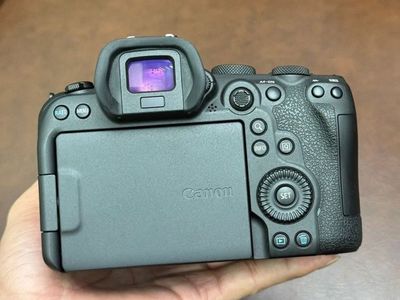 Canon R6 9k shots, generic adapter and 2 ef lenses included