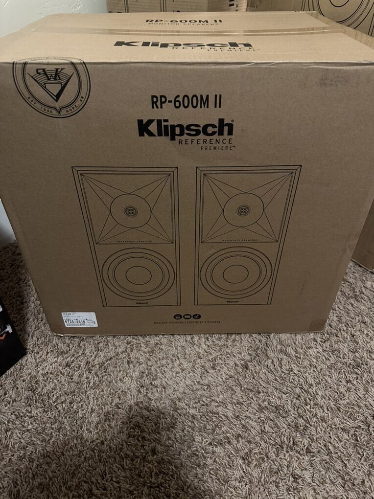 Klipsch RP-600M II - new in Box, Walnut - OBO