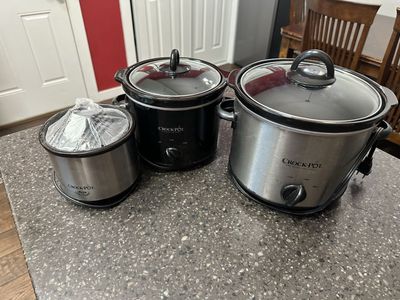 Crock-Pot Slow Cooker Set: 3-Piece Bundle (1.5Qt, 4Qt, 6Qt) with Warm, Low, High Settings - Stainless/Black