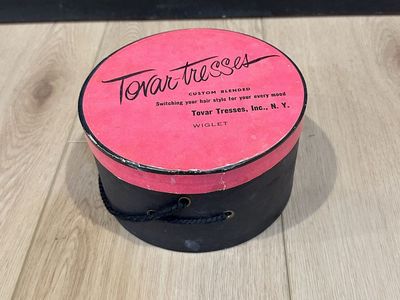 Tovar-Tresses Vintage Wiglet Box-Collectible