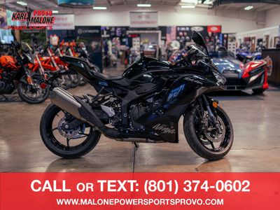 2026 Kawasaki NINJA ZX-4R ABS Metallic Spark Black