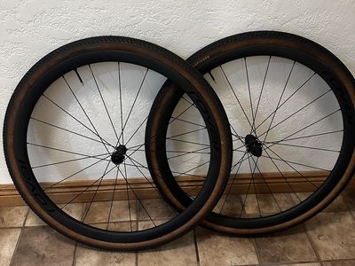 Roval Terra CLX 2 wheelset w/ tires