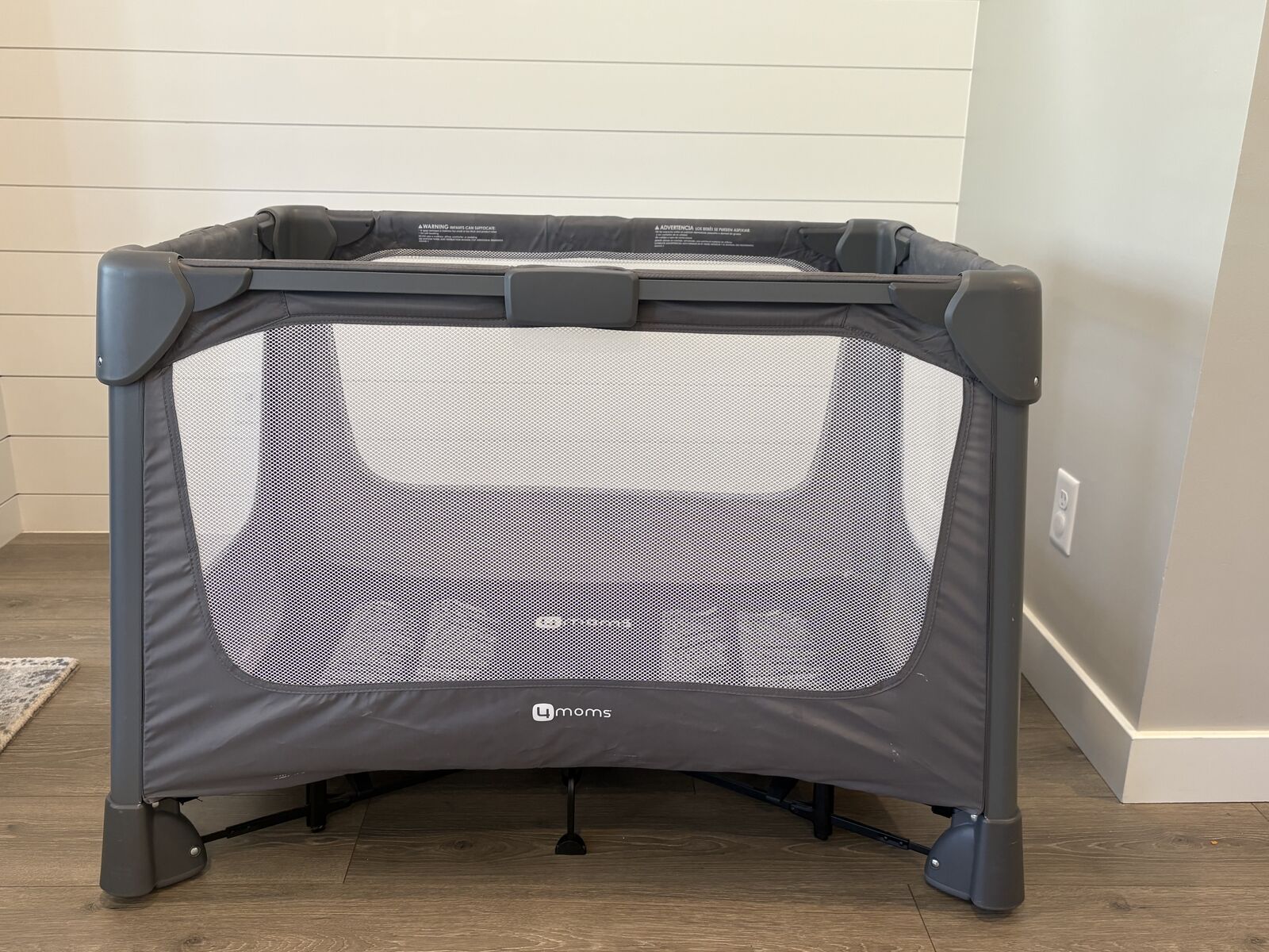 4 Moms Pack in Play with Mattress and Travel Bag