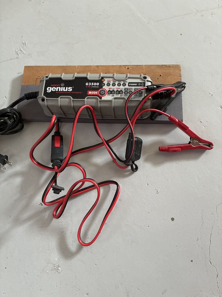 genius Smart Charger