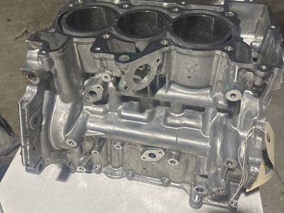 Brand new bear engine block three cylinder 1.3 LT3