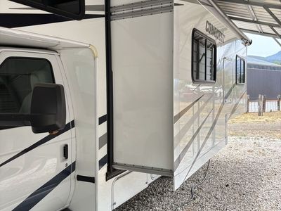 Used Conquest Class C Motorhome with Slide Out - Well Maintained RV, low miles !