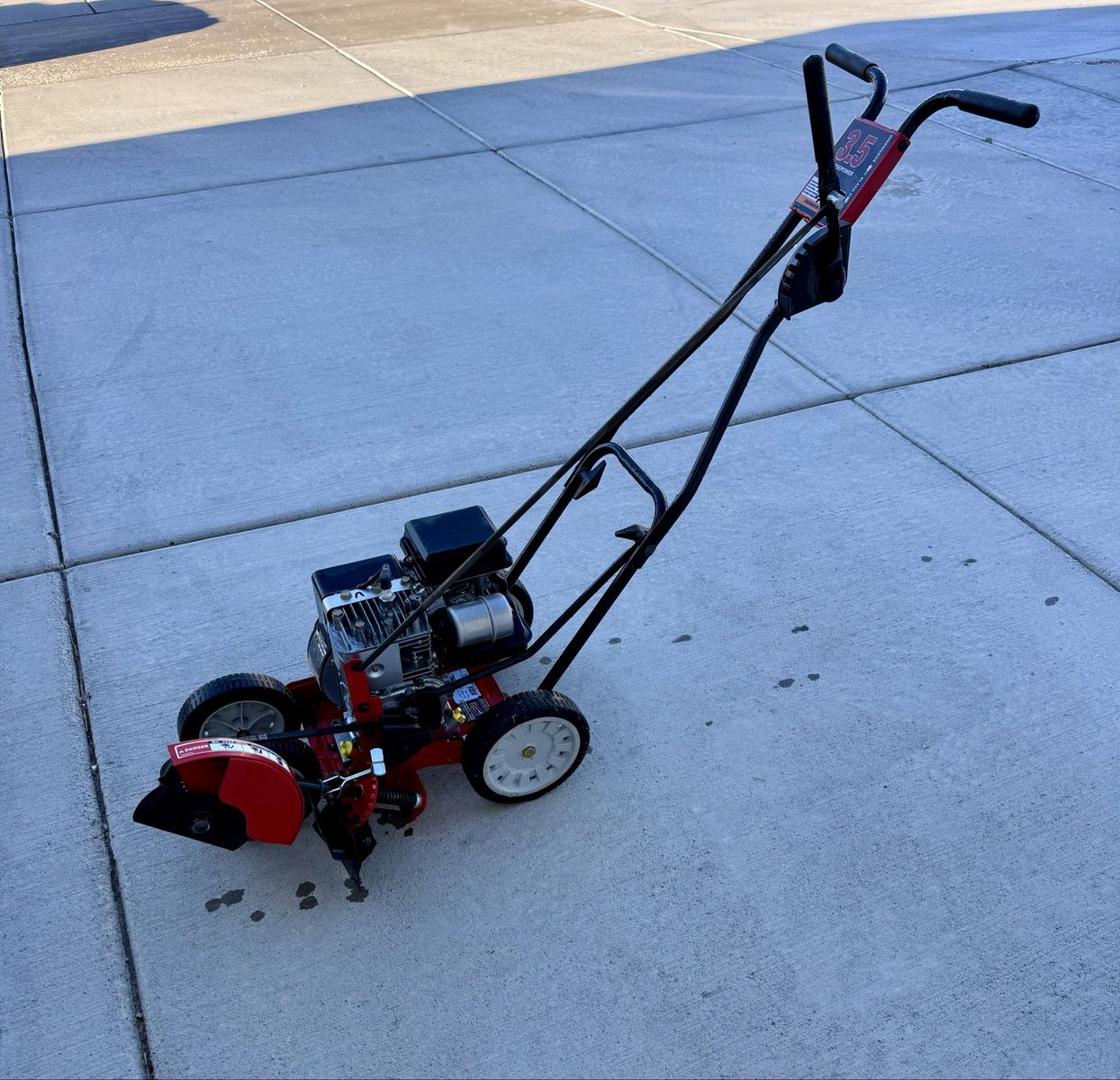 Yard Machine Lawn Edger
