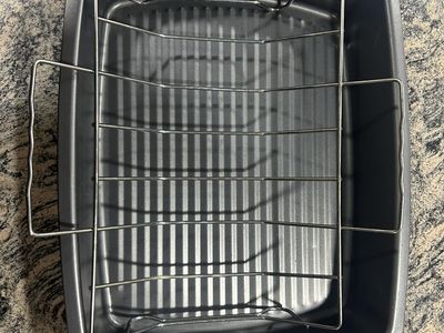 Brand new roasting pan w/rack