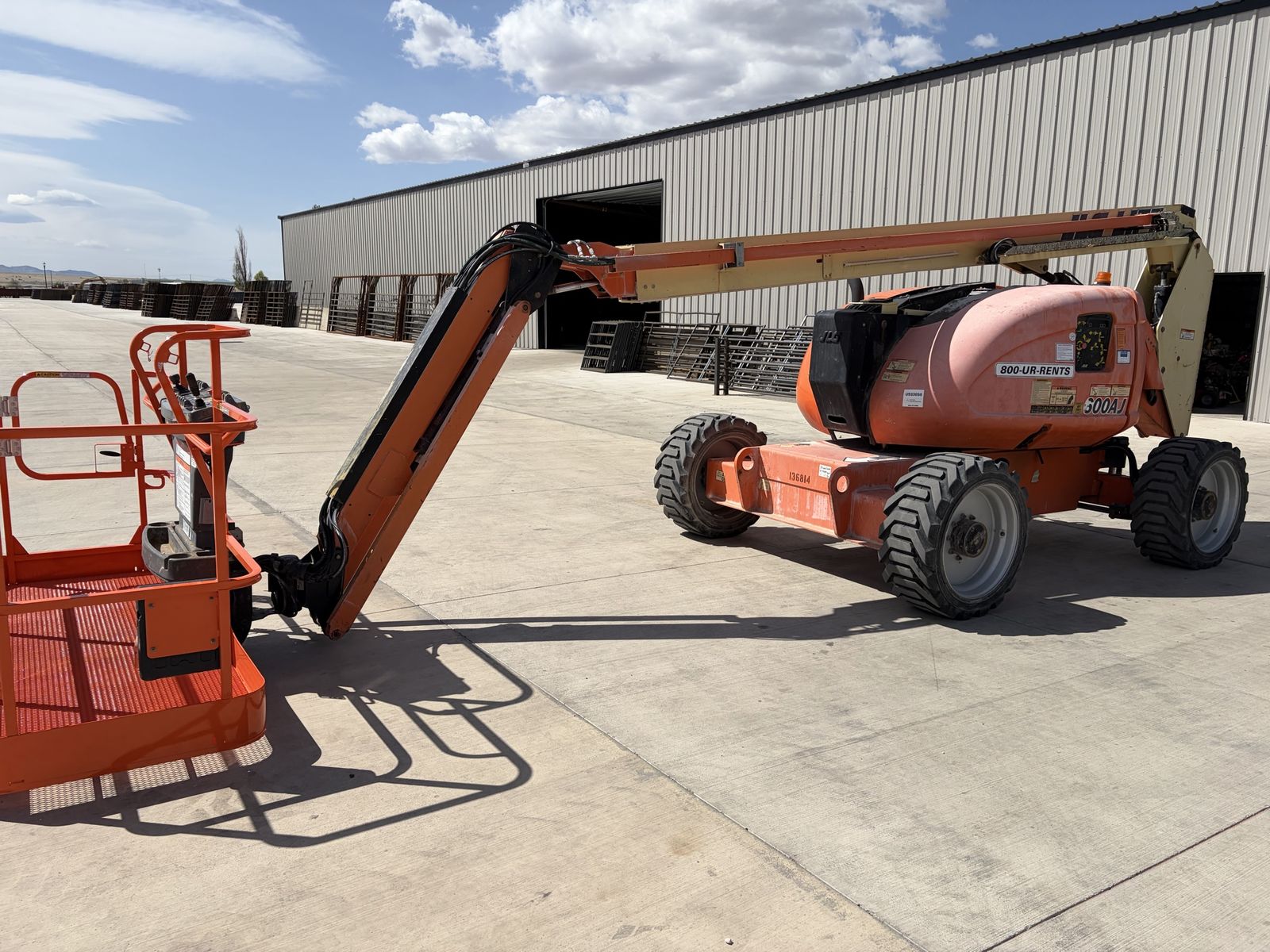 2014 JLG 600AJ 60 Foot Boom Lift