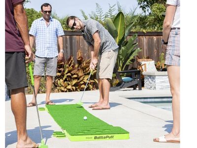 PONG-INSPIRED GOLF PUTTING GAME