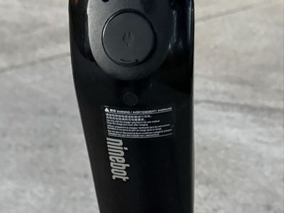 Segway Ninebot ES3 Electric Scooter - 28-Mile Range, 18.6 MPH Top Speed, External Battery
