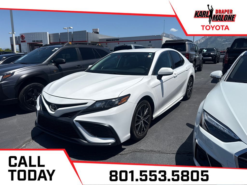 2021 Toyota Camry SE