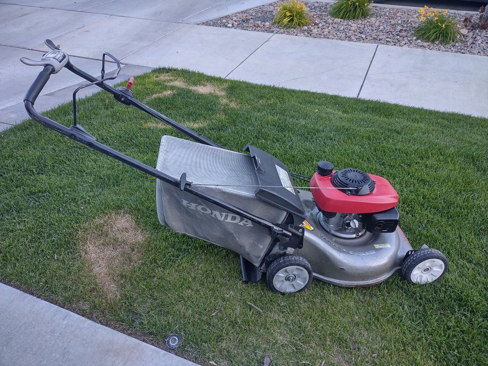 Lawn mower "Honda"  self propelled
