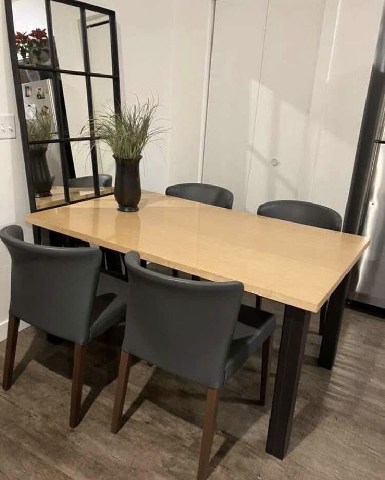 Crate & Barrel Dining Table & Chairs(3)