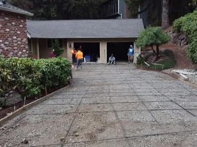 Amavi Concrete | Flatwork | Curbing