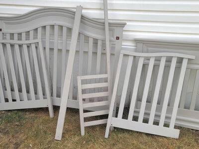 4 in 1 Convertible Crib