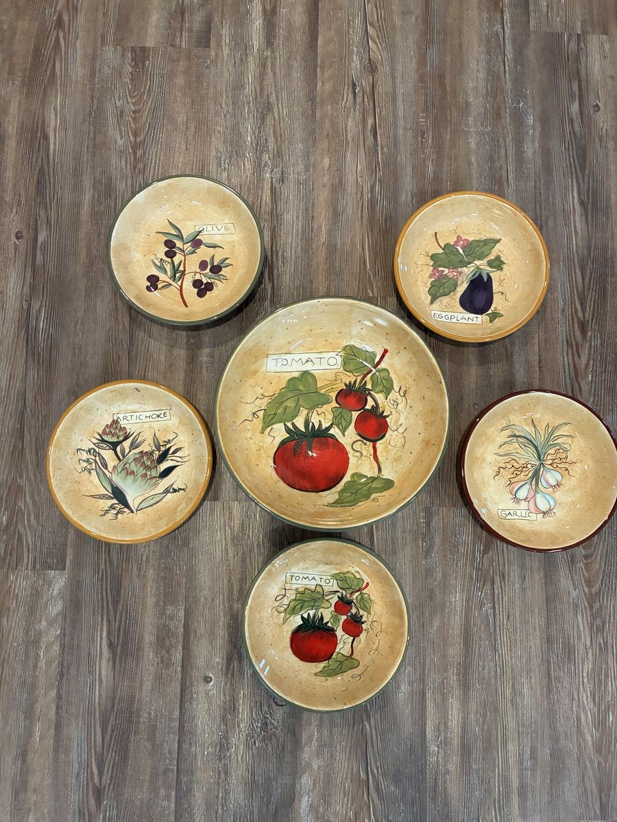 Beautiful decorated 5-Piece Bowl Set