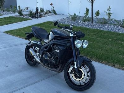 Triumph Speed Triple 1050