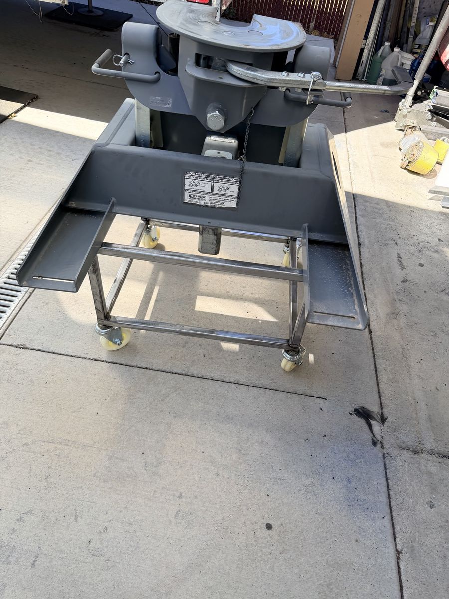 5th Wheel Hitch Rolling Stand