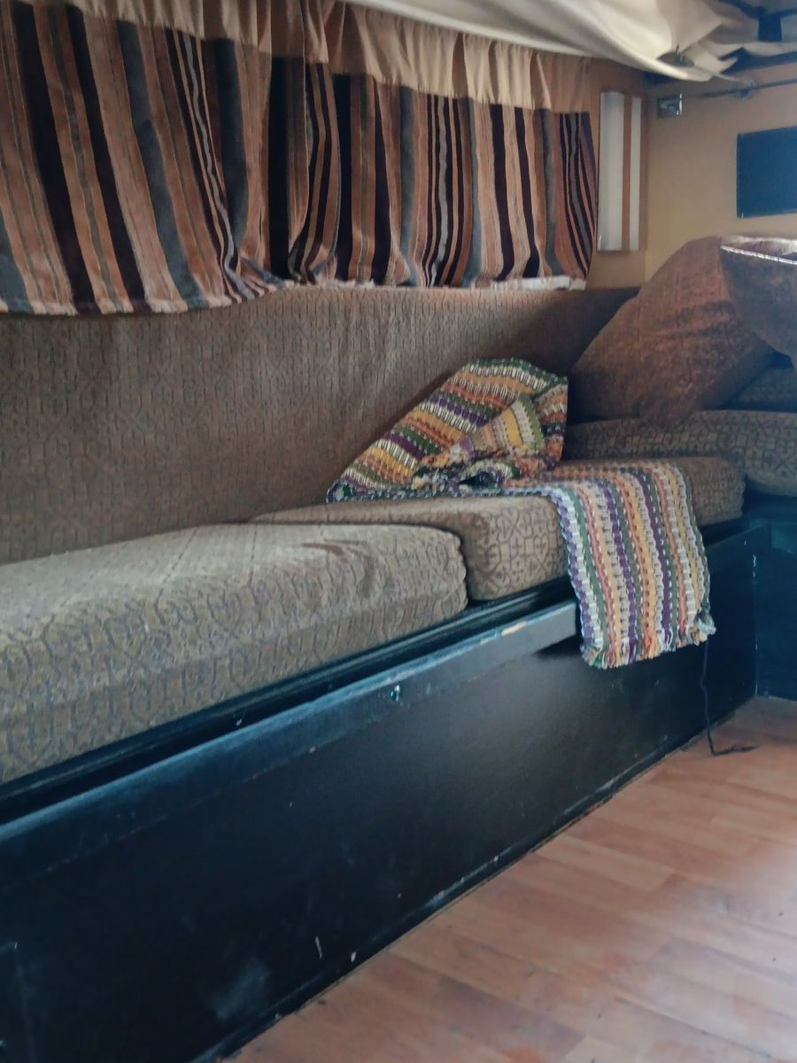 Main image 3