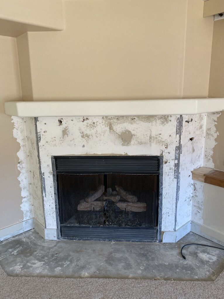 Gas fireplace (ventless) with Blower/logs