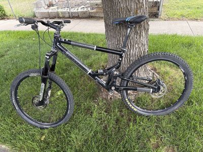Cannondale Jekyll All Mountain Full Suspension Mountain Bike
