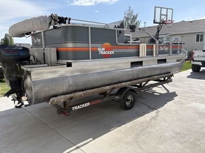 1988 Bass Buggy by Sun Tracker pontoon boat.