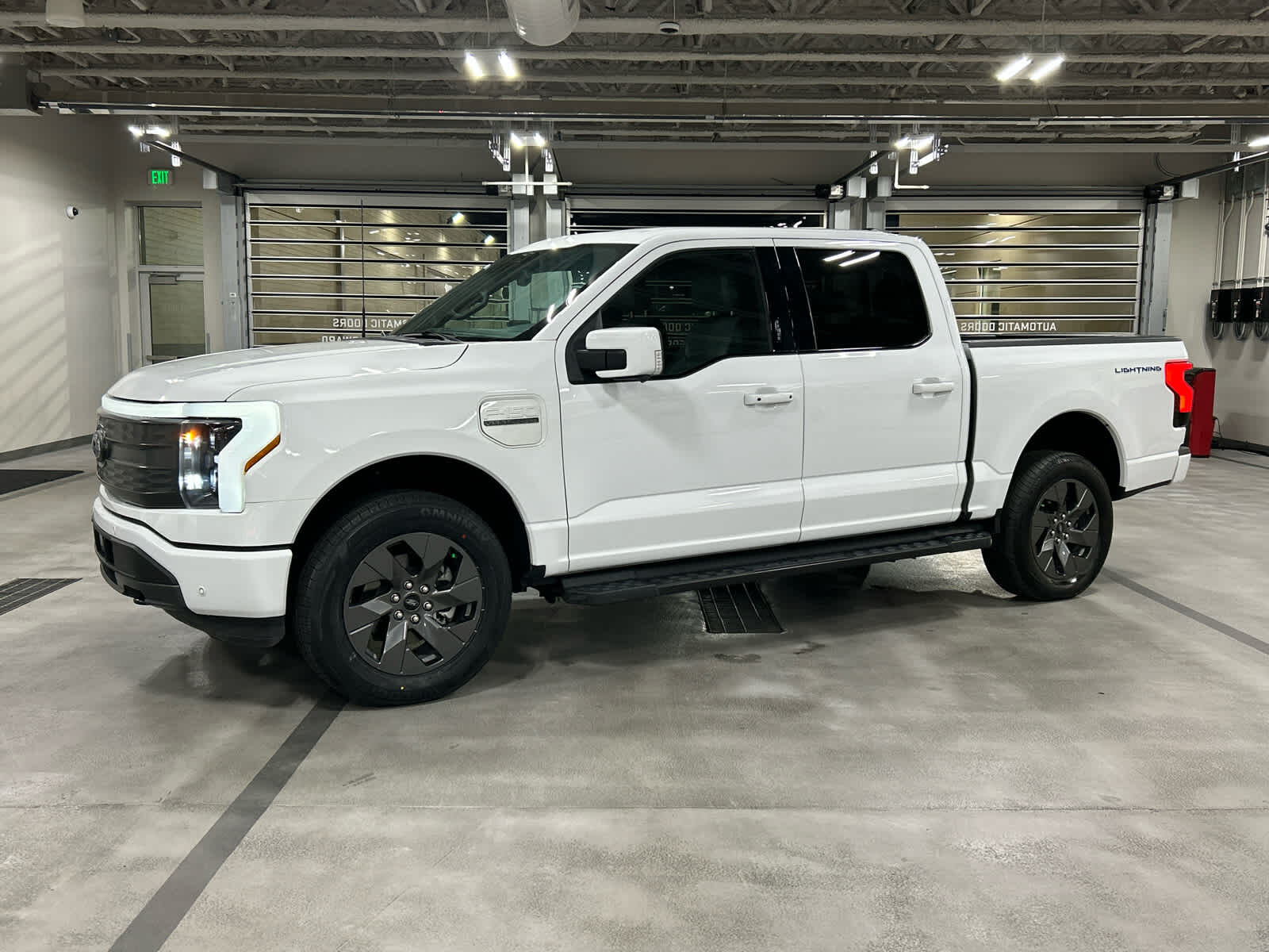 2023 Ford F-150 Lightning Lariat
