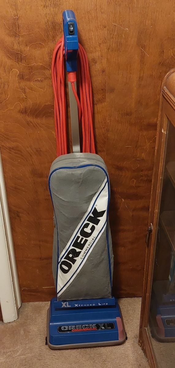 Oreck Commercial Vacuum Cleaner 