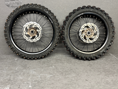 Yamaha Warp 9 Wheel Set – 21" Front Elite & 19" Rear Standard | New Dunlop Tires