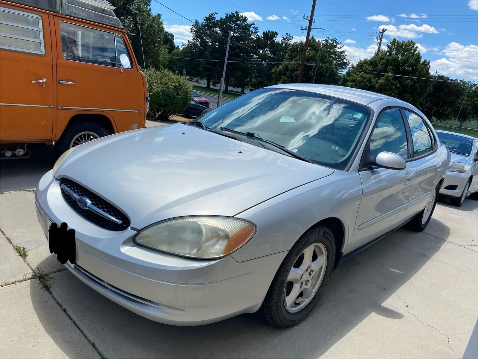 2003 Ford Taurus SE