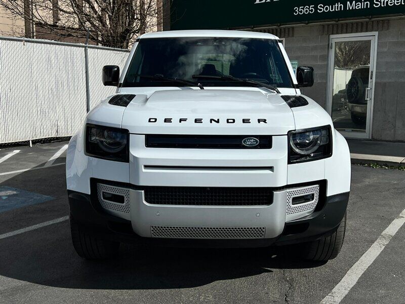 2025 Land Rover Defender 110 P300 S