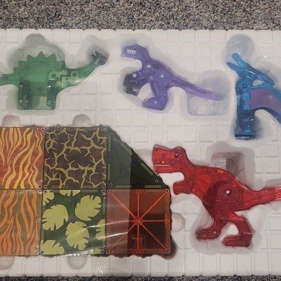 MAGNA-TILES Dino World 40-Piece Magnetic Building Set