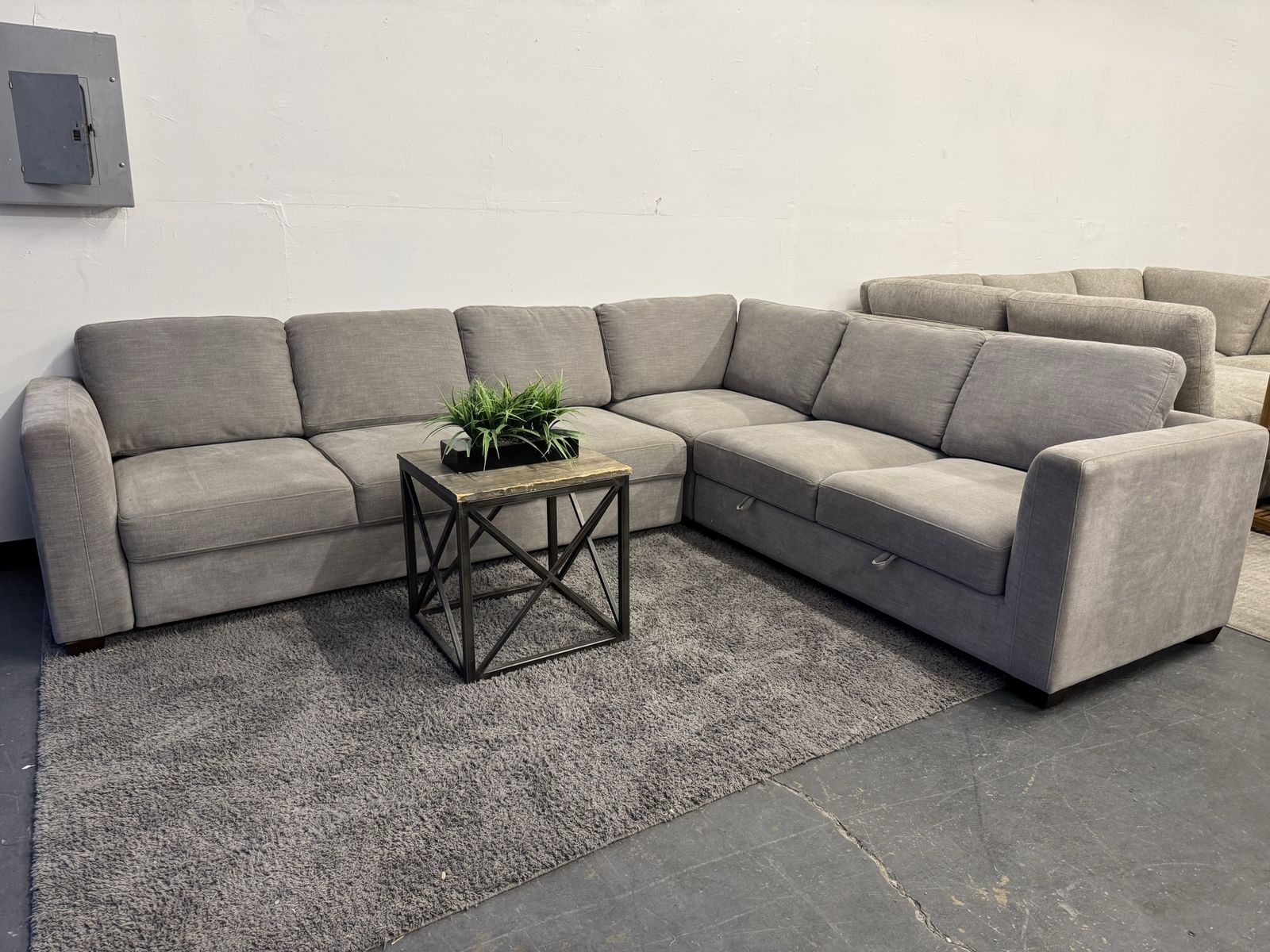 GRAY COSTCO CONVERTIBLE SLEEPER SECTIONAL COUCH W/ STORAGE