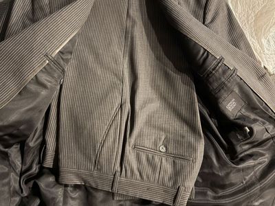 Men's Express Gray Pinstripe 2-Piece Suit - 38R Jacket, 32 Waist Wool - good condition