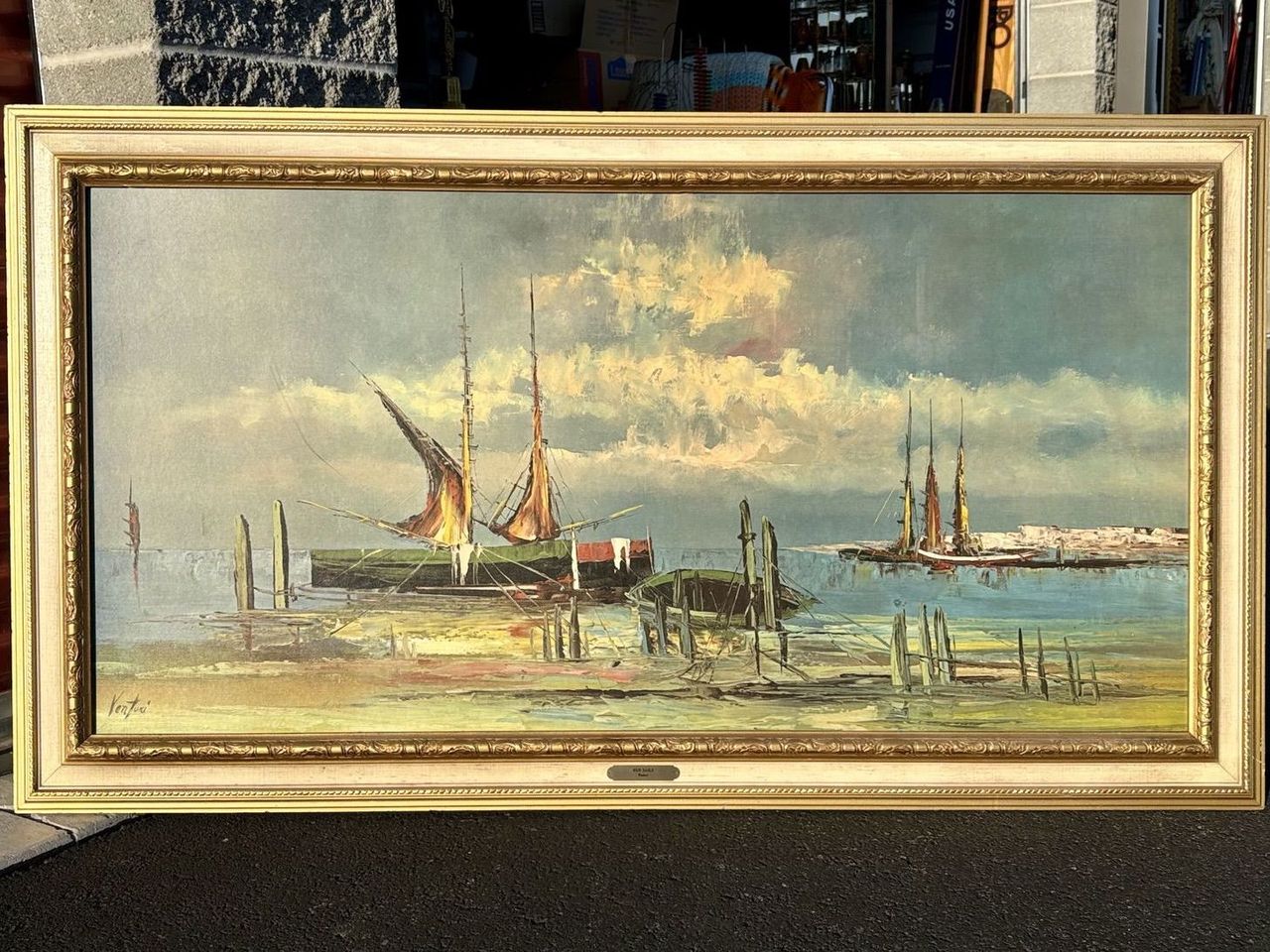 Main image 4