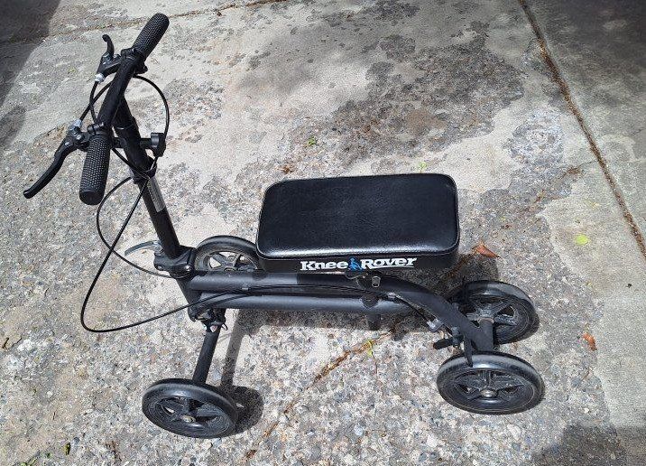 knee rover