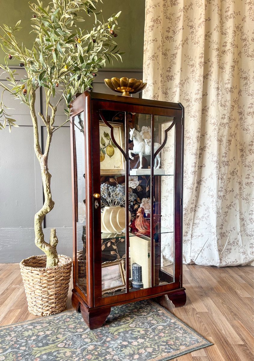 *FREE DELIVERY* Antique Deco Glass Display Cabinet