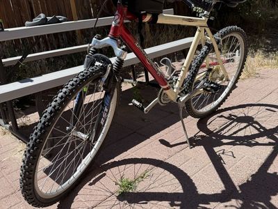 Diamondback Response Mountain Bike, Red and White, Used