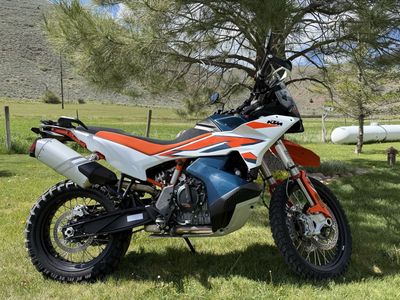 2024 KTM 890 Adventure R