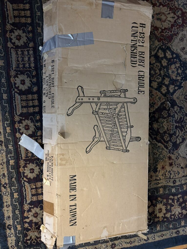 Vintage Baby Crib    36 X 18