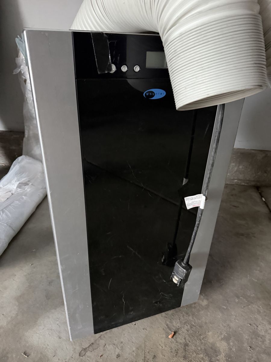 Whynter ARC-14SH 14,000 BTU Dual Hose Portable Air Conditioner & Heater